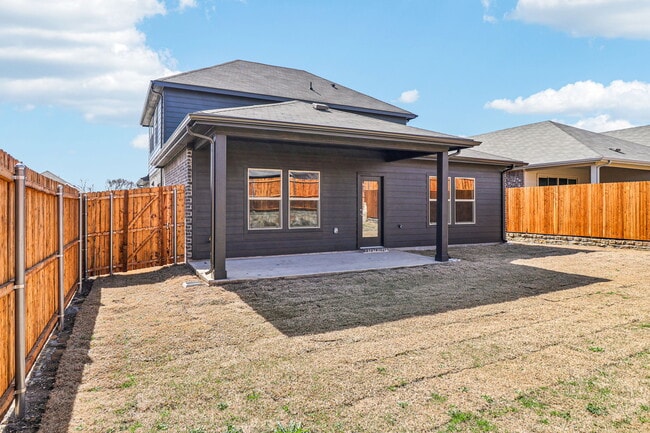 Building Photo - 2113 Gustavus Dr