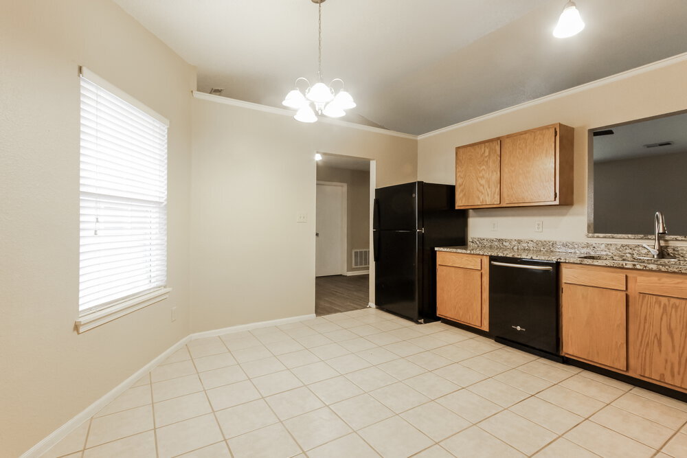 Building Photo - 1418 Green Spring Way