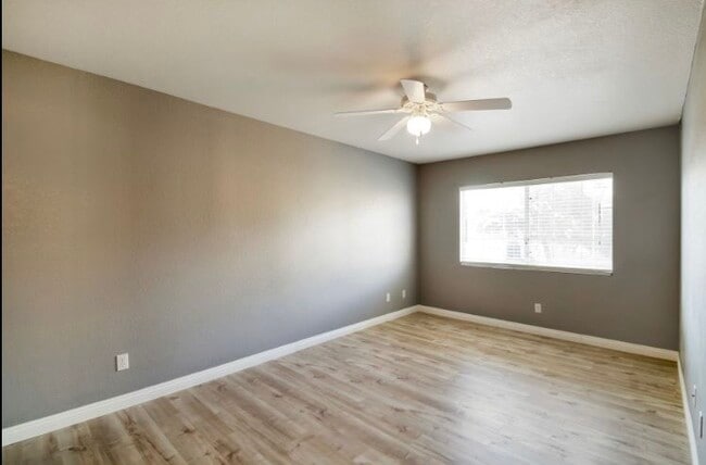 Building Photo - 7517 Heather Knoll Cir