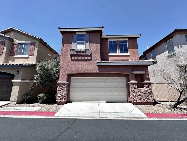 Building Photo - 4 BEDROOM 2.5 BATH HOME IN MOUNTAINS EDGE