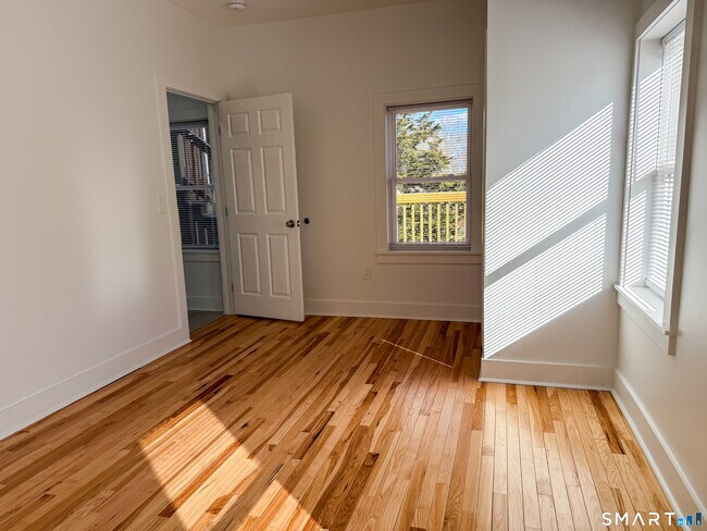 Building Photo - 55 Channing St