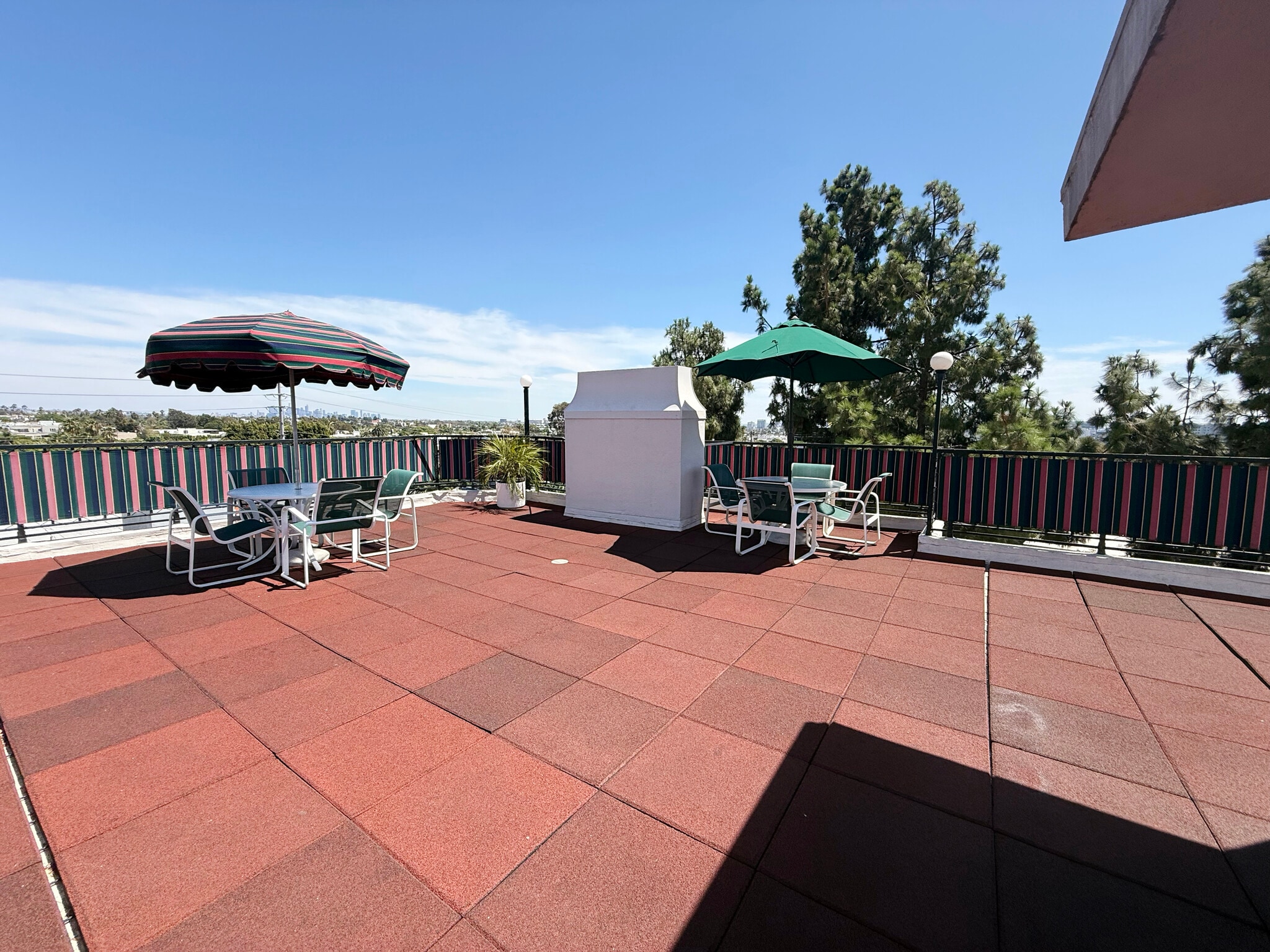 Rooftop - 8530 Holloway Dr