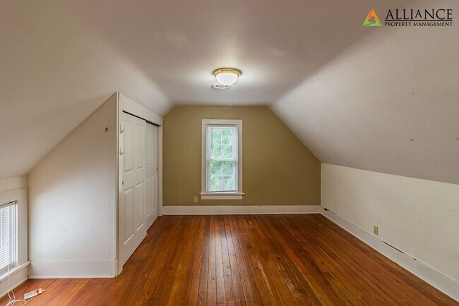 Building Photo - Sixteenth St. 328 N.