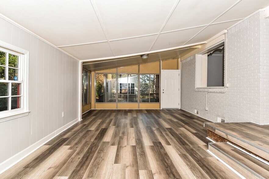 Building Photo - 1766 Springfield Ave