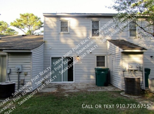 Building Photo - 13 Port W Ct