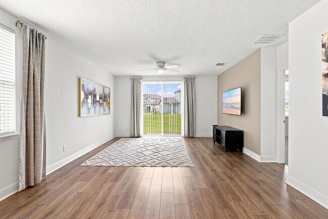 Building Photo - 101 Pitching Wedge Dr