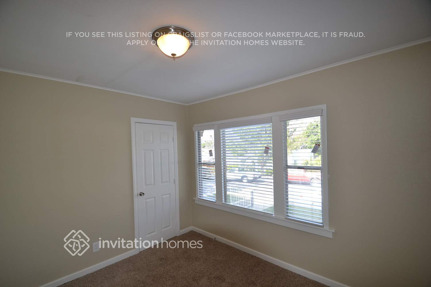 Building Photo - 10018 Silverton Ave