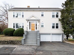 Building Photo - 5 Mangano Ct