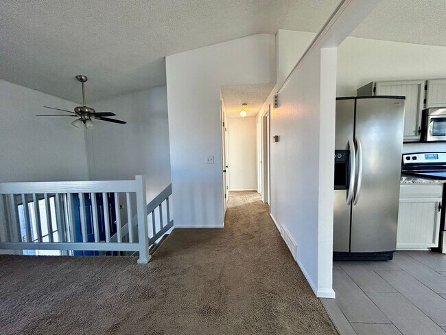 Building Photo - Completely Remodeled Home for Rent in Northwest Longmont