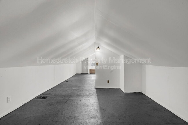 Building Photo - 3966 Kleinschmidt Rd