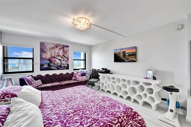 Building Photo - 1201 S Ocean Dr