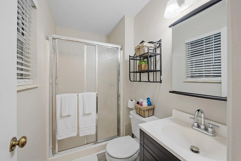 Building Photo - 1748 Moonstone Dr