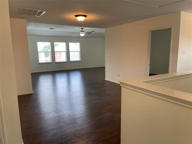 Building Photo - 1010 Utopia Ln
