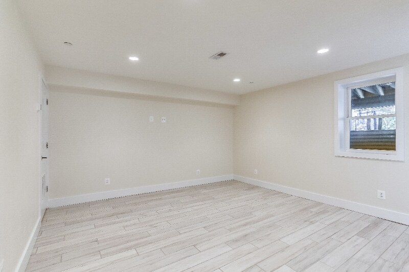 Building Photo - 2919 11th St NW