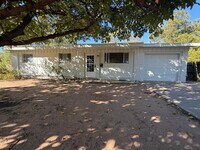 Building Photo - 6004 Peoria Ave