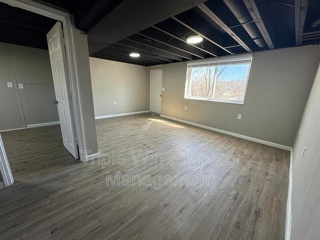 Building Photo - 5122 Ville Maria Ln