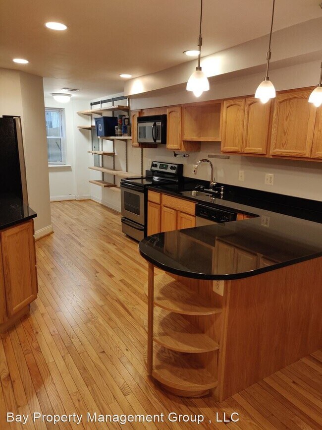 Primary Photo - 2 br, 2.5 bath House - 1102 Washington Blvd