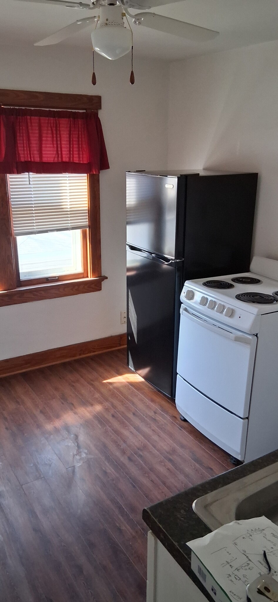 Kitchen - 327 N 63rd St