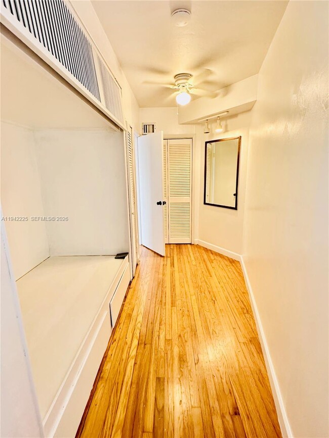 Building Photo - 1180 SW 22nd Terrace