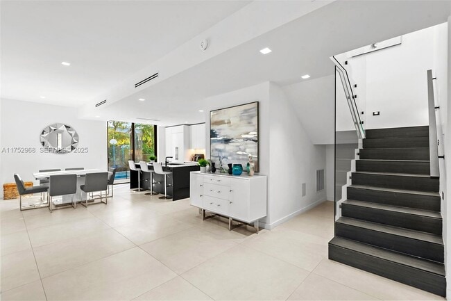 Building Photo - 2572 NE 182nd Terrace