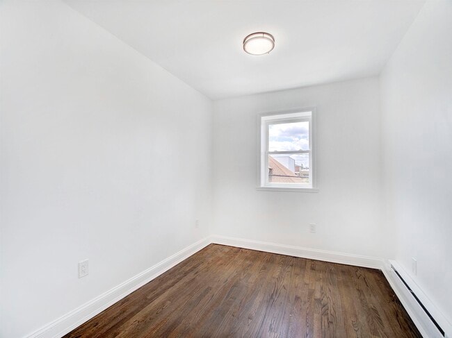 Building Photo - 1110-1112 73rd St