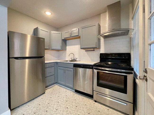 Interior Photo - South Plaza Apartments
