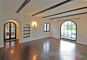 Building Photo - 1709 Idaho Ave