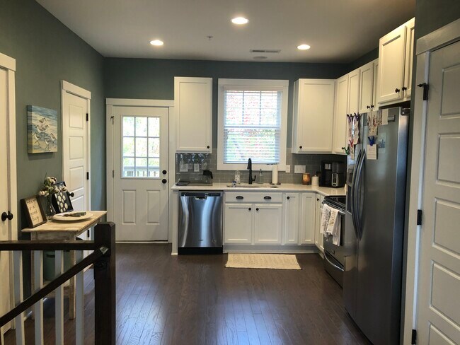 Main Floor Kitchen - 2801 Stone Rock Dr