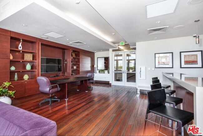 Building Photo - 1155 S Grand Ave