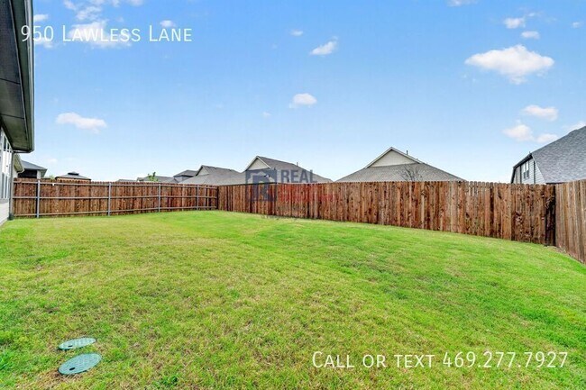 Building Photo - 950 Lawless Ln