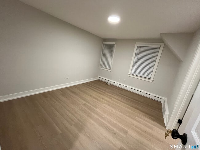 Building Photo - 120 Lexington Ave