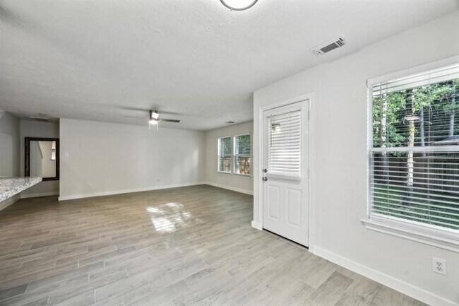 Building Photo - 39 W Sage Creek Pl
