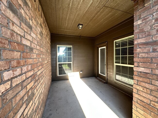 Building Photo - 6913 Jack Finney Blvd