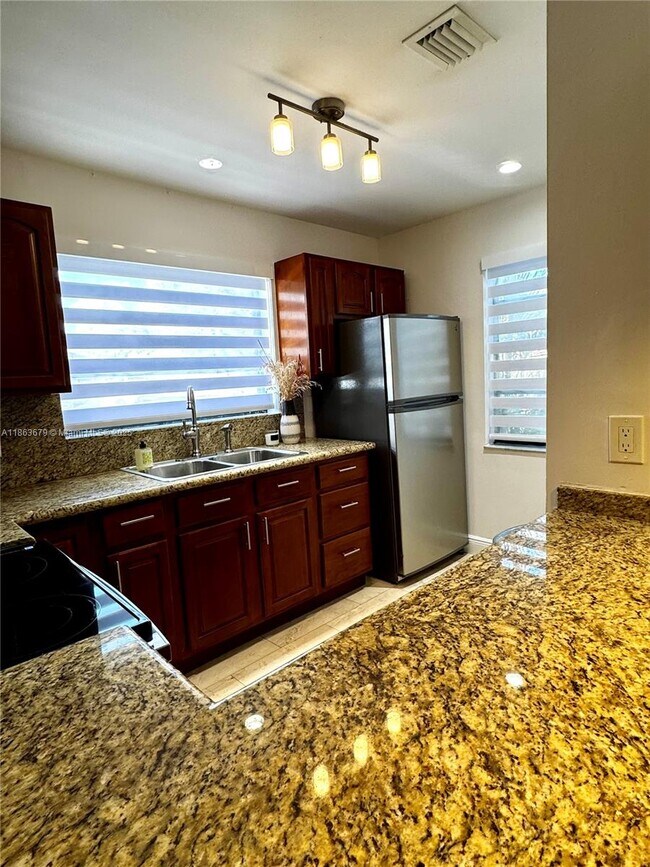 Building Photo - 13440 SW 62nd St