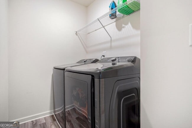 Building Photo - 2414 Fitts Dr