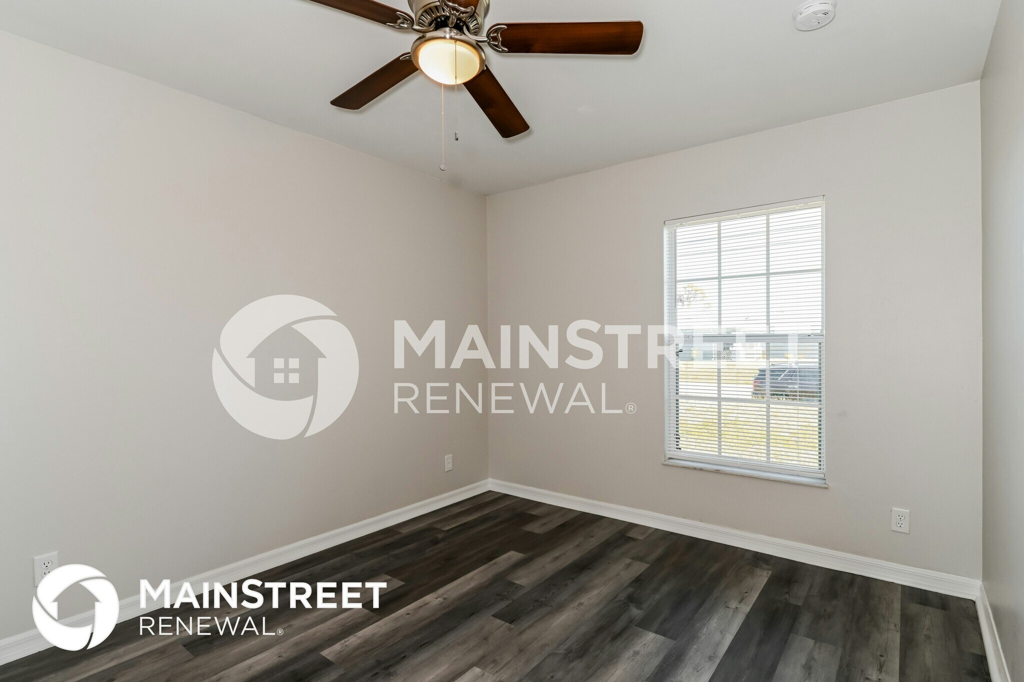 Building Photo - 2428 NE 1st Ave