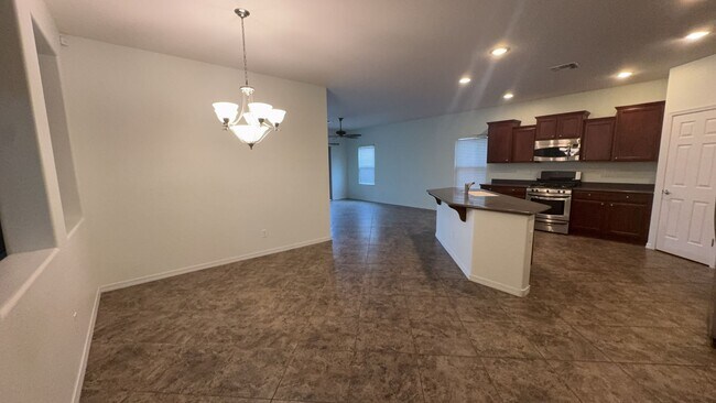 Building Photo - 10838 E Sonrisa Ave