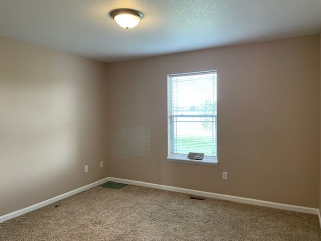 Building Photo - 6960 Whistler Dr