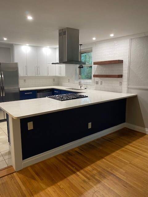 Building Photo - 209 43rd St S