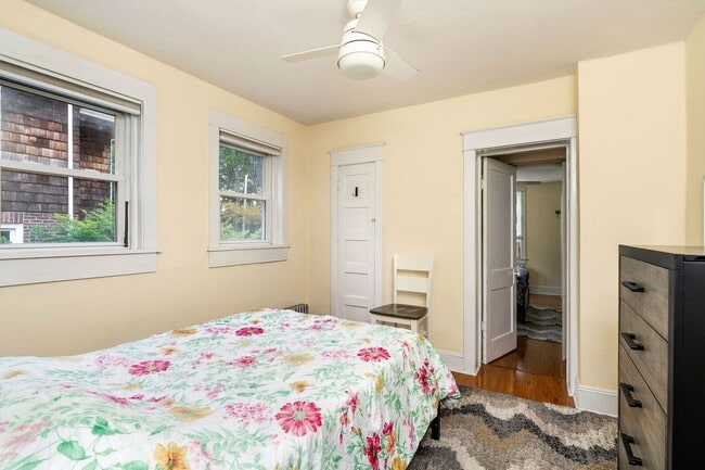 Building Photo - 96 Linden Ln