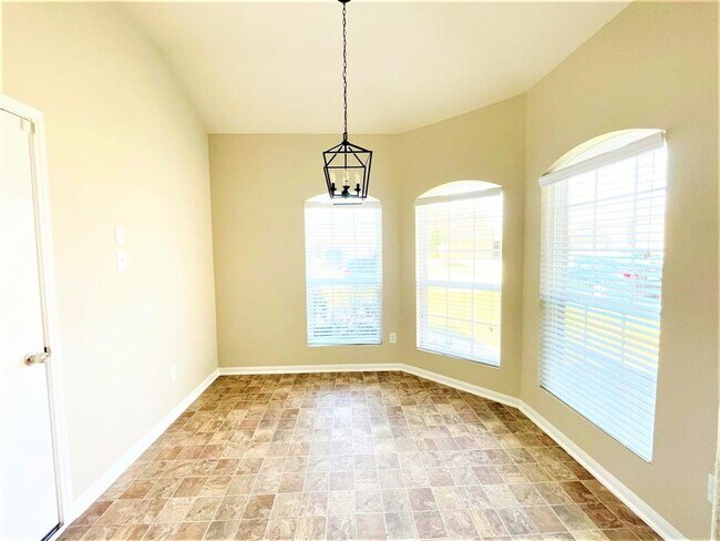 Building Photo - 14918 Rustler Gate Ln