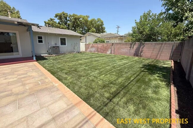 Building Photo - 522 Leda Ln