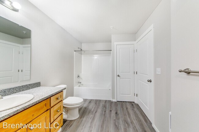 Building Photo - 2515 S 48th St
