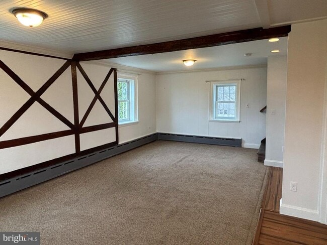 Building Photo - 21 Greble Rd