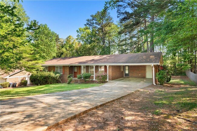 Building Photo - 4531 S Roberts Dr