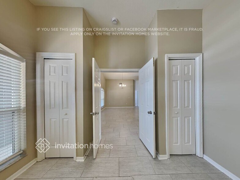 Building Photo - 4625 Daventry Pl