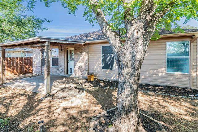 Building Photo - 2124 Blanco Ln