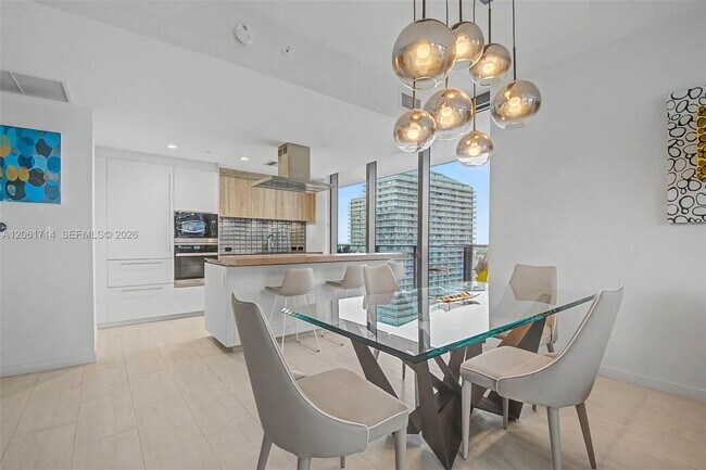 Building Photo - 1000 Brickell Plaza