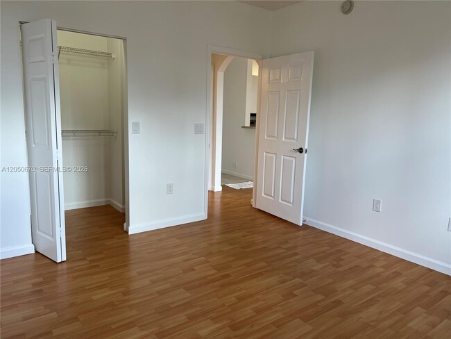 Building Photo - 4600 SW 160th Ave