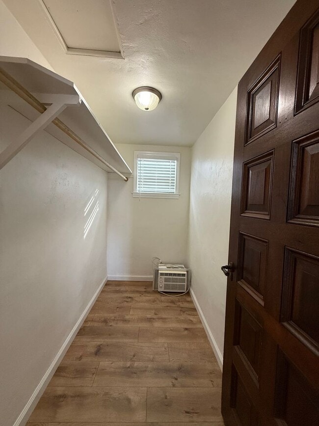 Building Photo - Country Home.  3 Bed 2 Bath